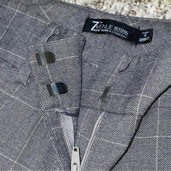 NEW YORK & COMPANY 7th Avenue Suiting Collection Gray Pants Size 4 Petite - Picture 4 of 7
